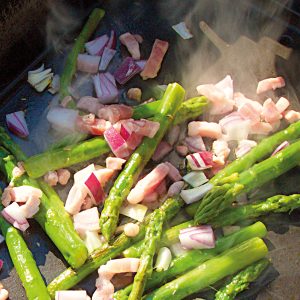 Reblochon de Savoie AOP La Réserve des Crémiers clafoutis with asparagus tips, bacon, red onion